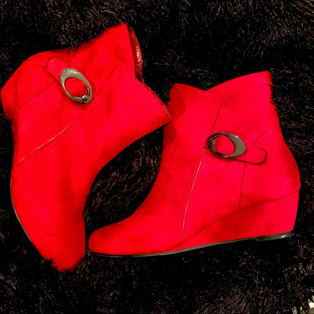 ♦️Vegan Suede Booties